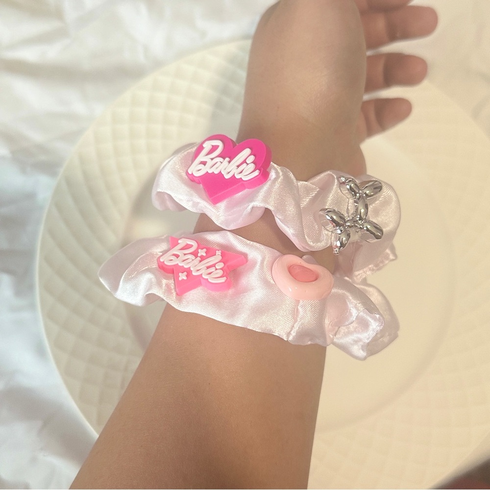set of 2 Aurora‘s Little Collections Barbie elements handmade Hair scrunchy